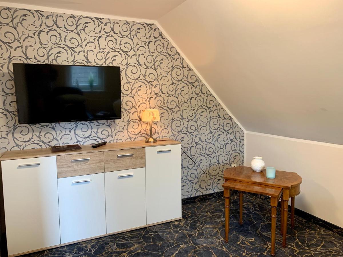 Gaestehaus Am Kurpark Hotel Garni Horn-Bad Meinberg Bagian luar foto
